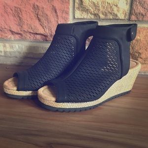 skechers monarchs blue nights